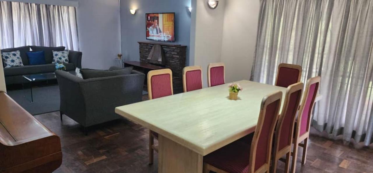 Lovely 3 Bed In Mount Pleasant - 2153 ハラレ エクステリア 写真